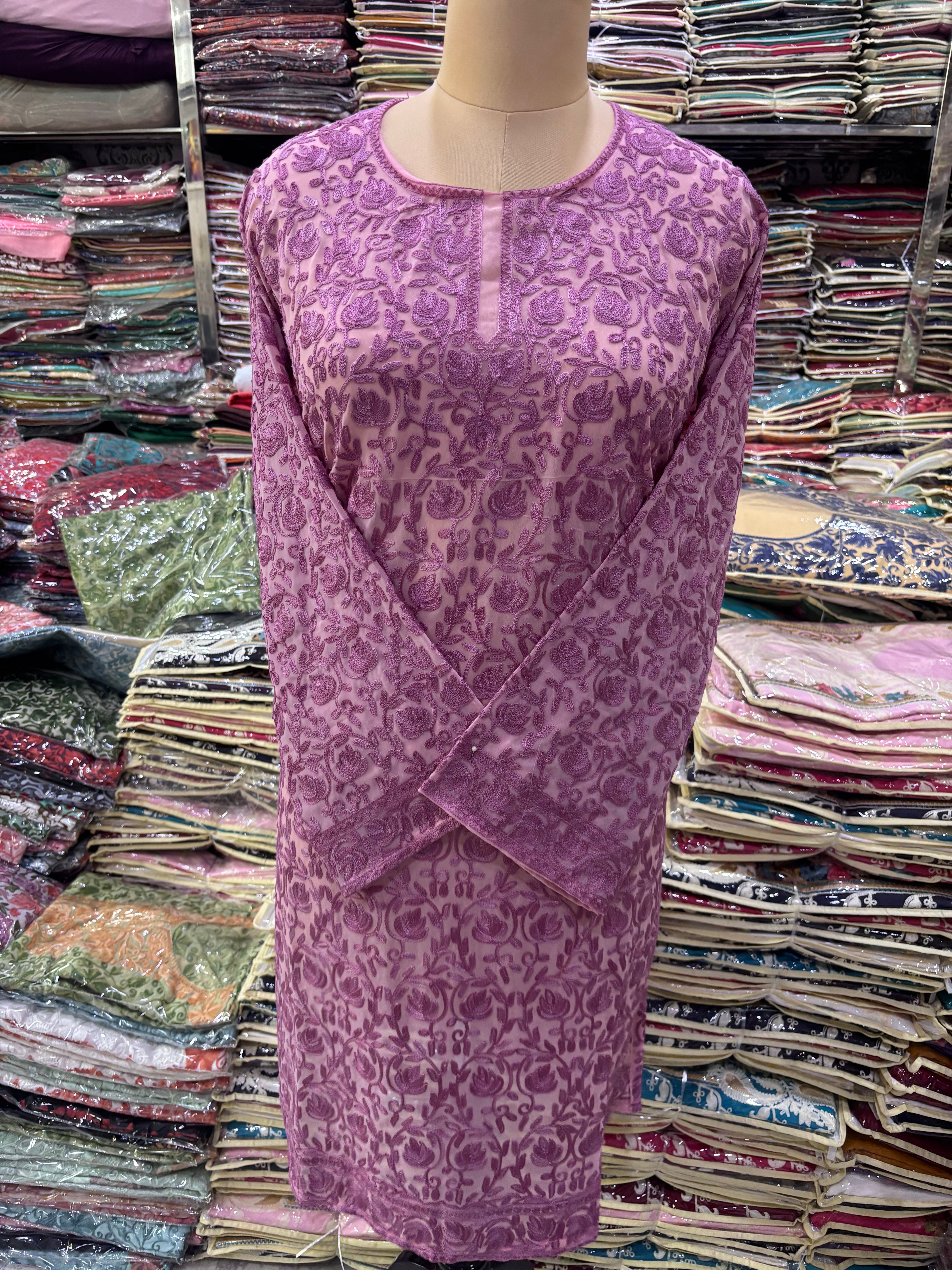 Georgette embroidery kurti size freesize upto52 inches