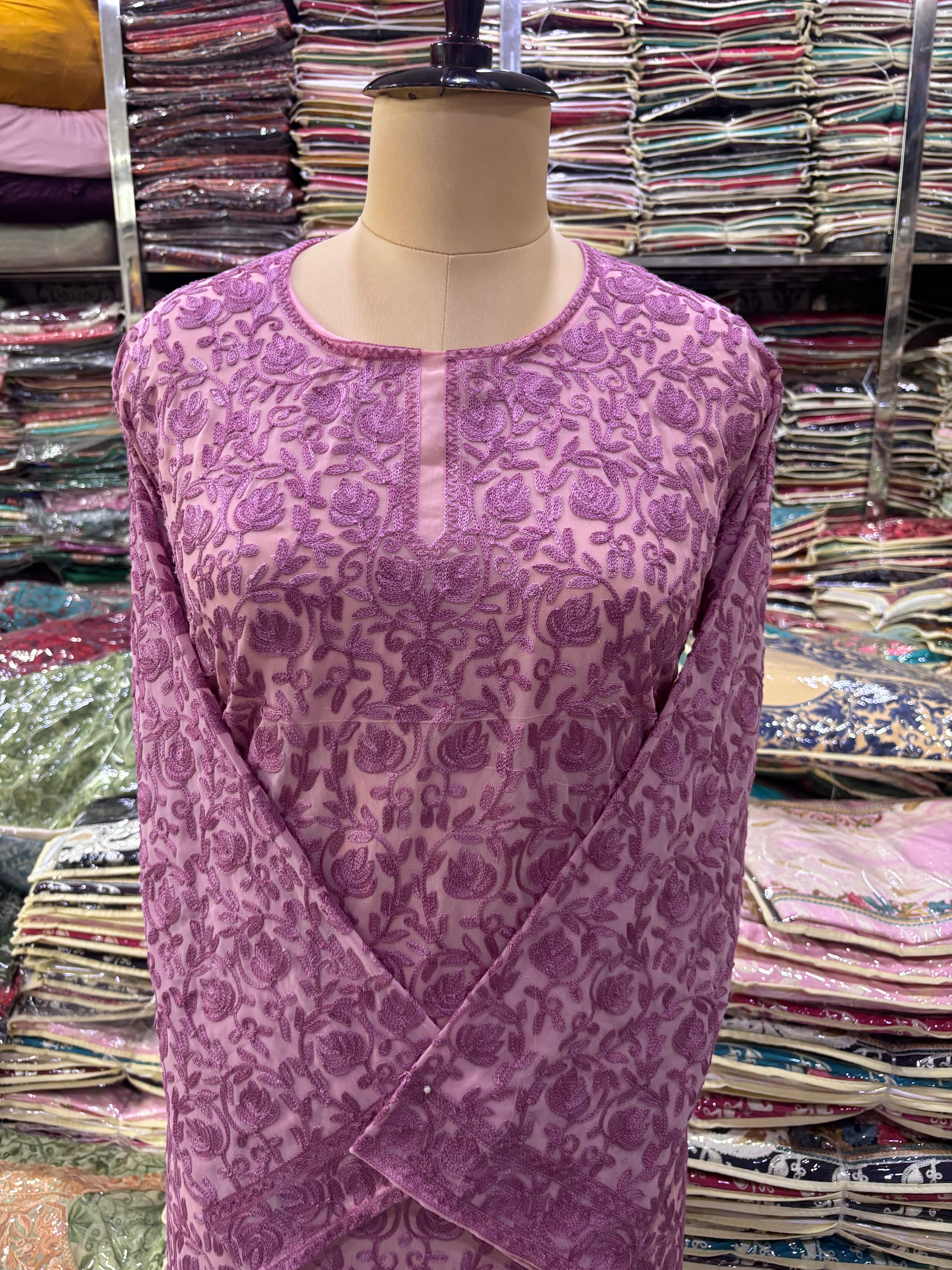 Georgette embroidery kurti size freesize upto52 inches