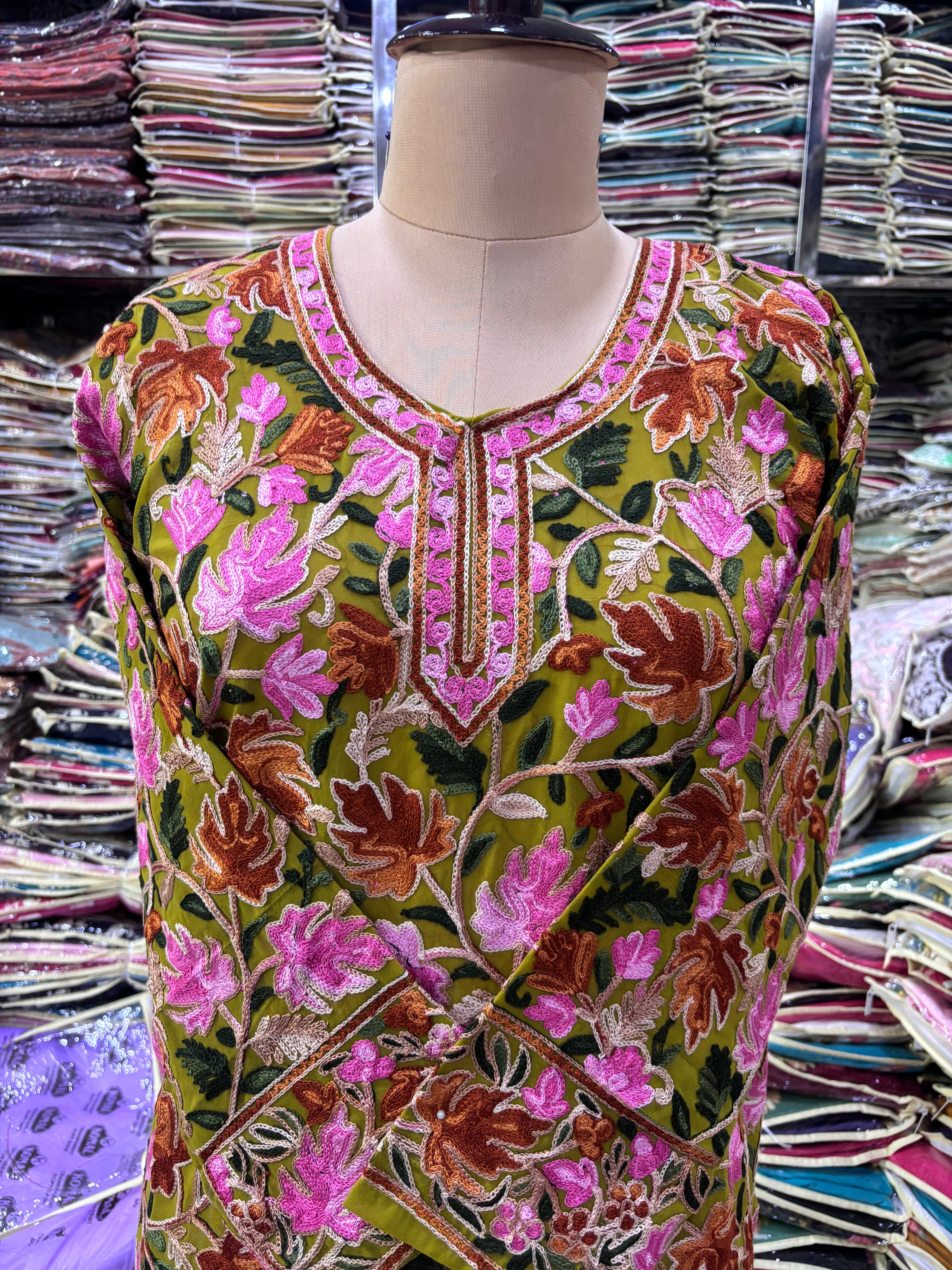 Chinar georgette embroidery kurti fits upto 42