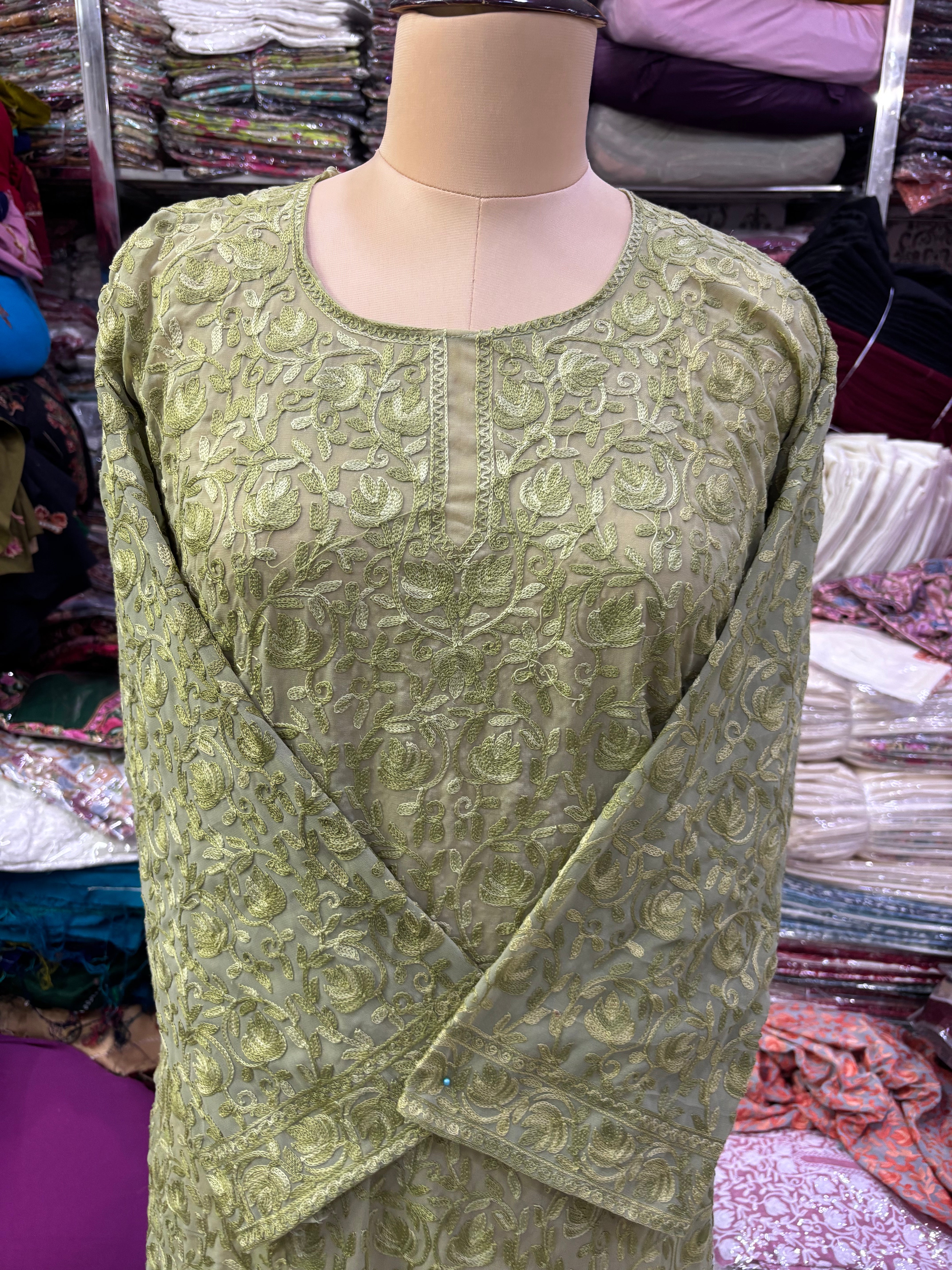 Georgette embroidery kurti size freesize upto46  inches
