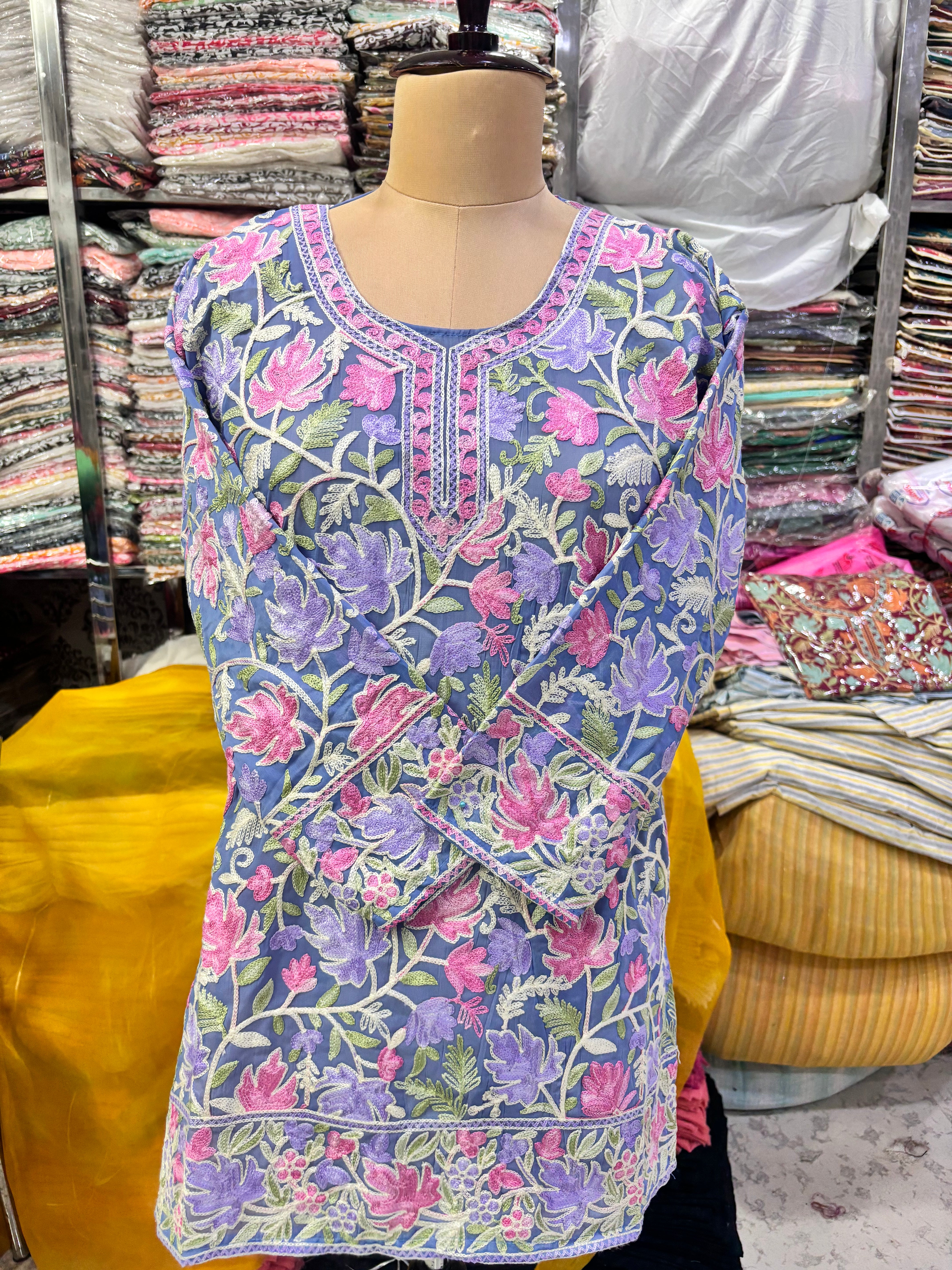 Chinar georgette embroidery kurti fits upto 44