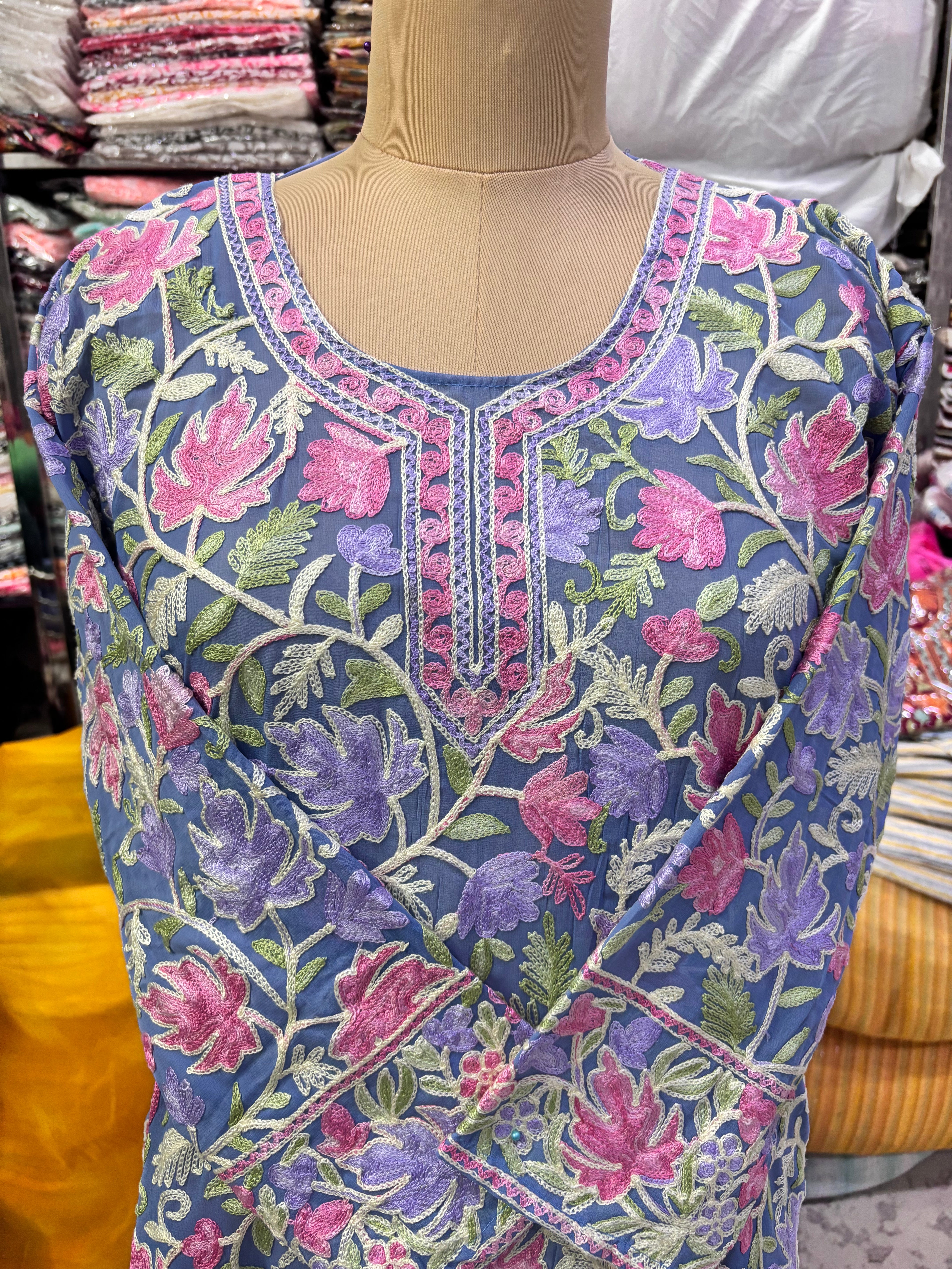 Chinar georgette embroidery kurti fits upto 44